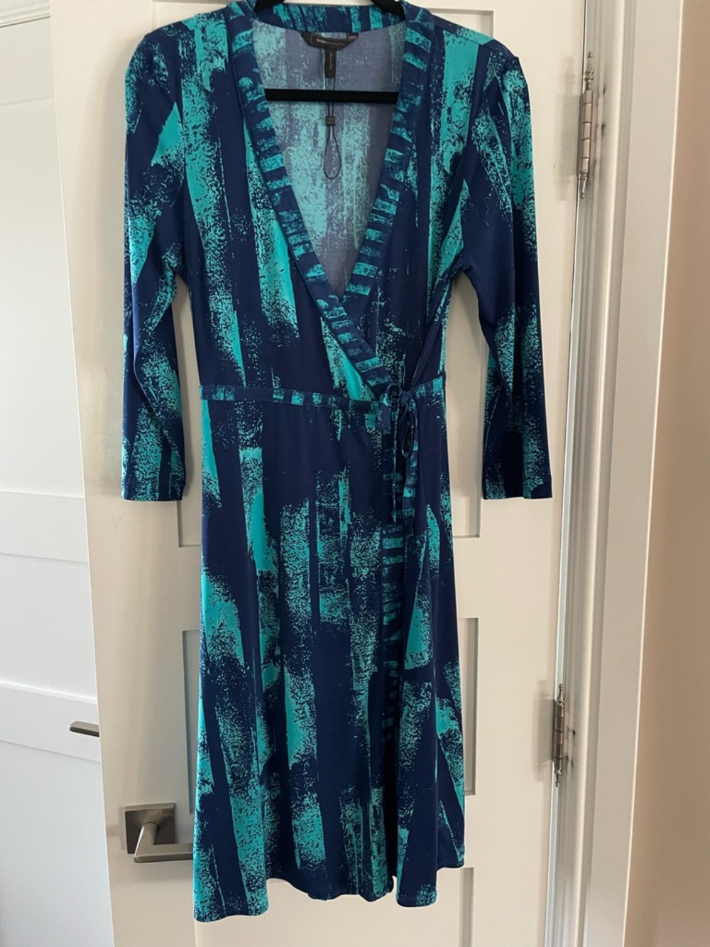 BCBGMaxAzria Teal and Navy Abstract Wrap Dress